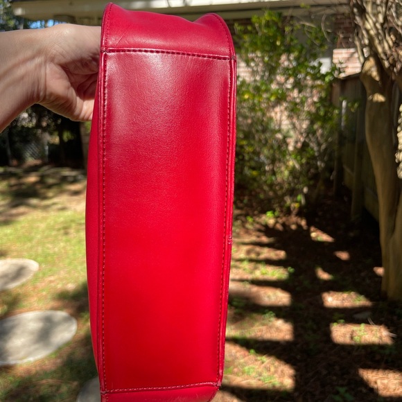 Red Shoulder Bag - Picture 5 of 12